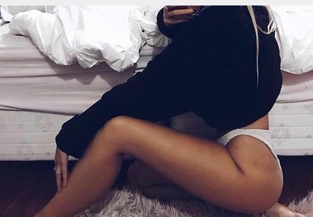 Sınırsız yatak oyunları ile çılgın İzmit escort bayan Nil