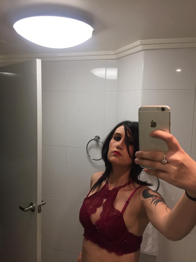 Çayırova Escort Bayan Rezzan