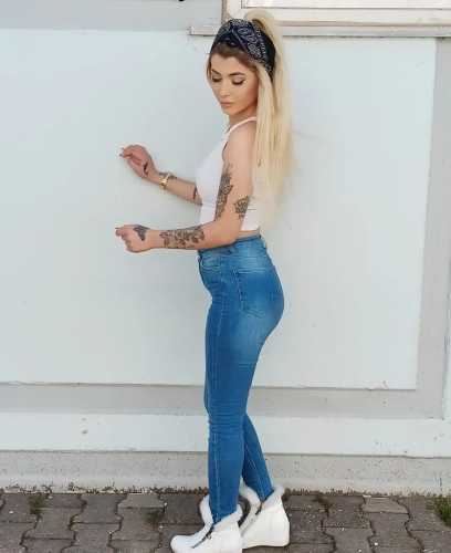 Karamürsel Escort Bayan Gökben